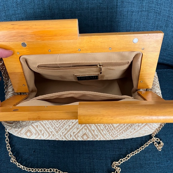 Urban Expressions Chain Link Purse - beige/cream - crossbody handbag - Picture 7 of 7